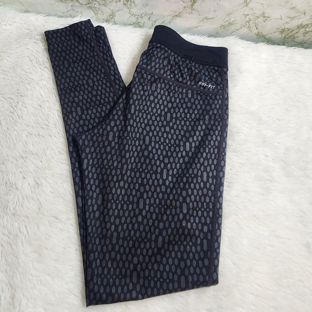 NIKE Run Fast Live Fearless Leggings